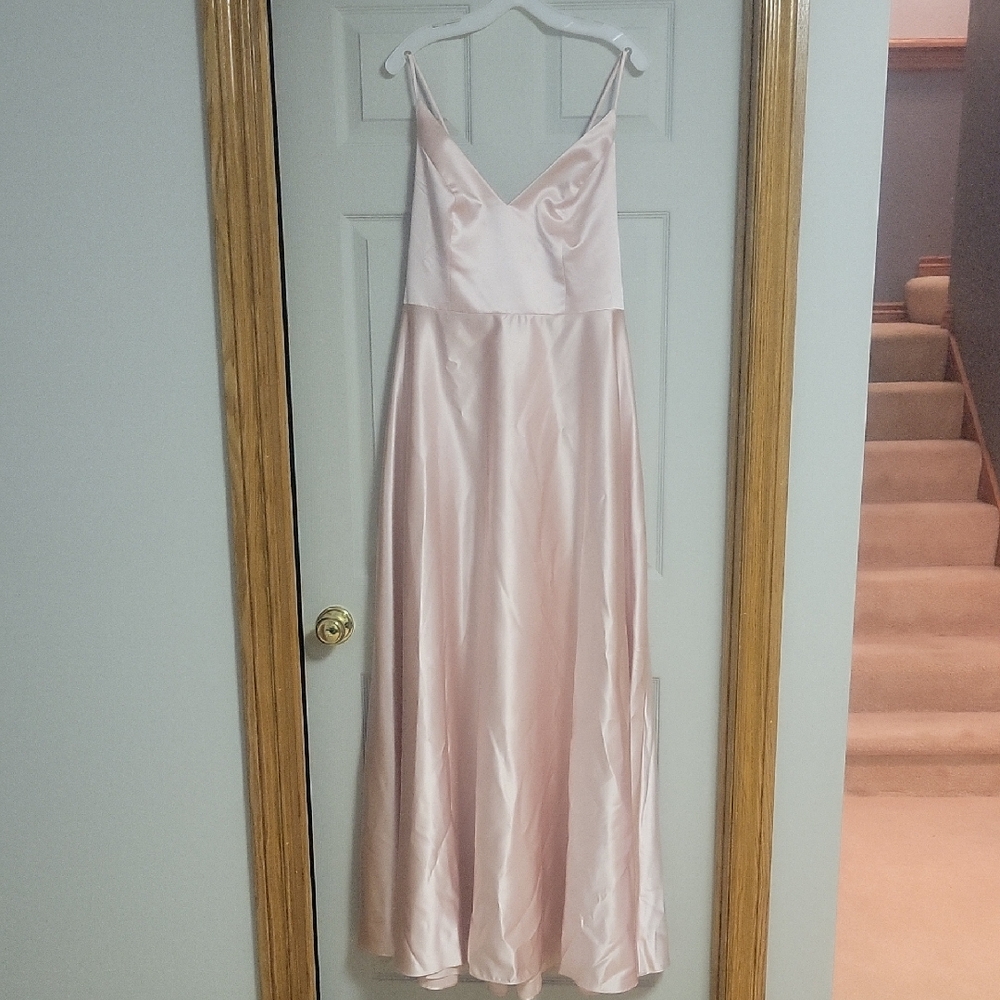 Chic Blush Satin Bride's Maid/Prom Dress